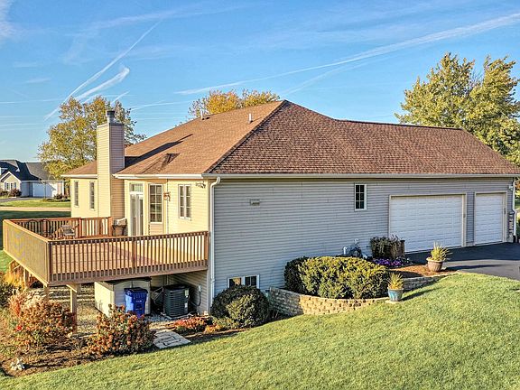3rd image of 5910 Deerchase Ct