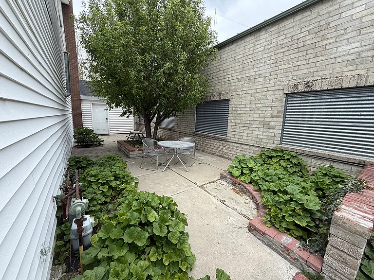 323 Main St #A — Photo 23
