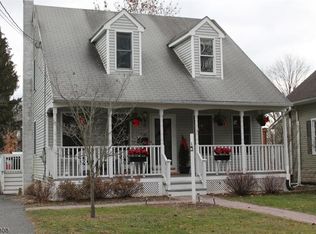 413 Hardwick St, Belvidere, NJ 07823