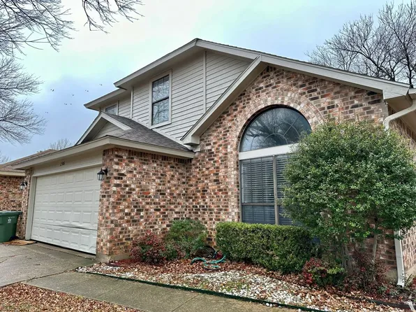 2306 Clareton Dr, Arlington, TX 76018