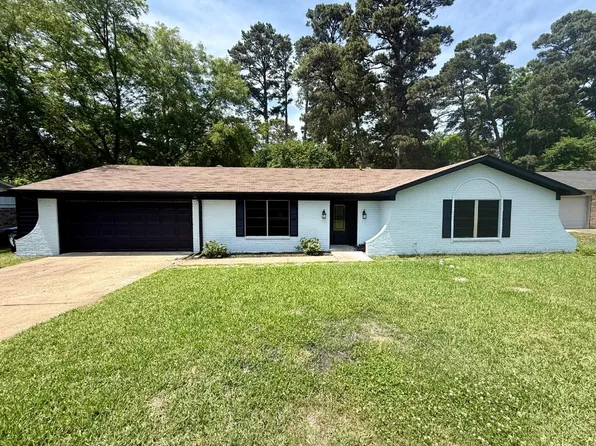 1005 Seminole Ln, Longview, TX 75605