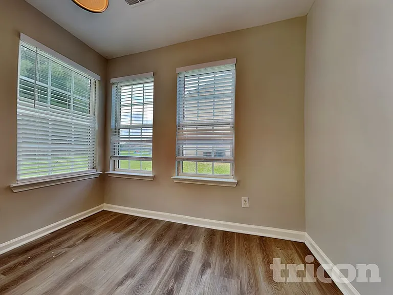 65 Stone Commons Way — Photo 5