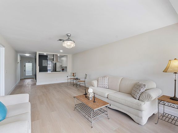 4th image of 1030 Citrus Way #204