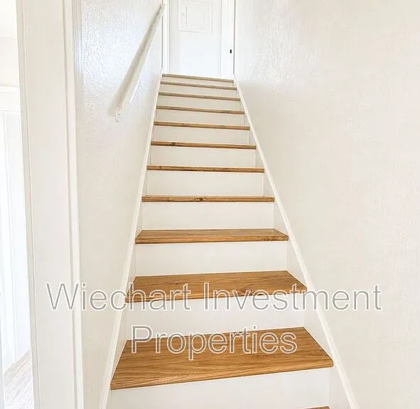 514 N Shore Dr — Photo 10
