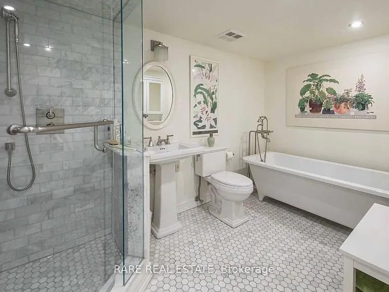 225 Davenport Rd #507 — Photo 6