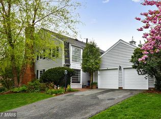 2 Dellcastle Ct, Montgomery Village, MD 20886