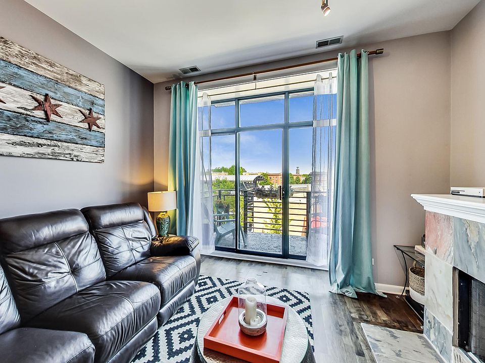 1st image of 4050 N Lincoln Ave Unit 304
