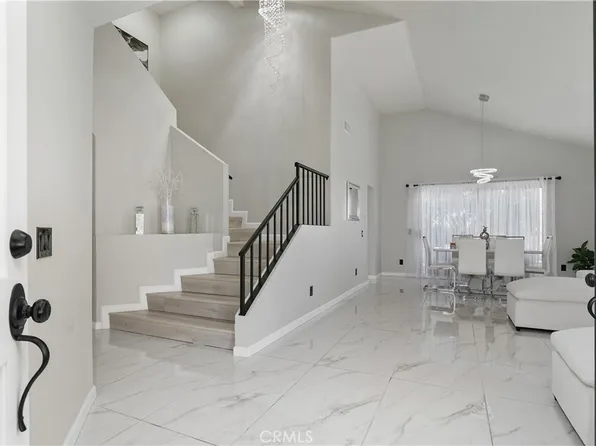 29253 Greenbrier Pl, Highland, CA 92346