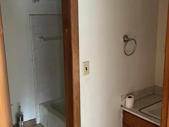 2nd image of 1221 N Union St #3