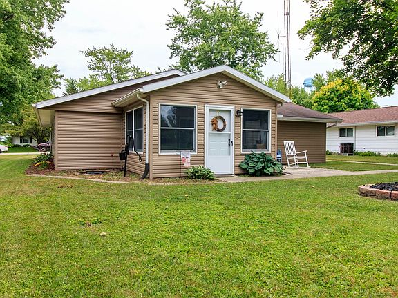 2nd image of 110 Curtis Dr