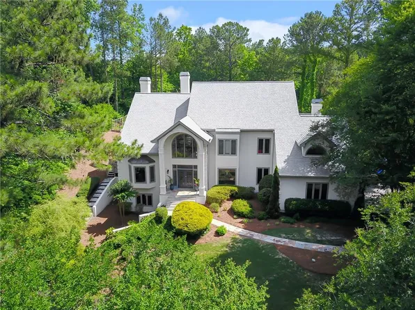 10 Quarry Lake Ct, Sandy Springs, GA 30342