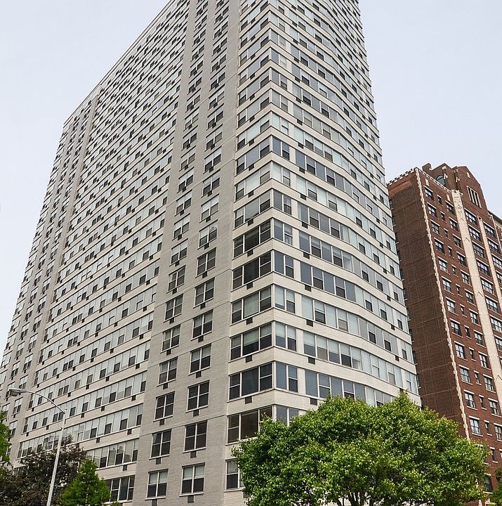 1st image of 3900 N Lake Shore Dr APT 14C