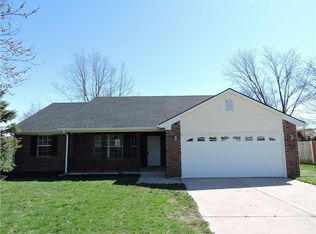 2425 S Brandywine Ct, Greenfield, IN 46140