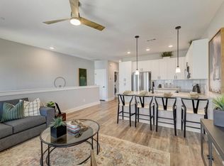 3924 Carmel Villas Dr, Denton, TX 76208