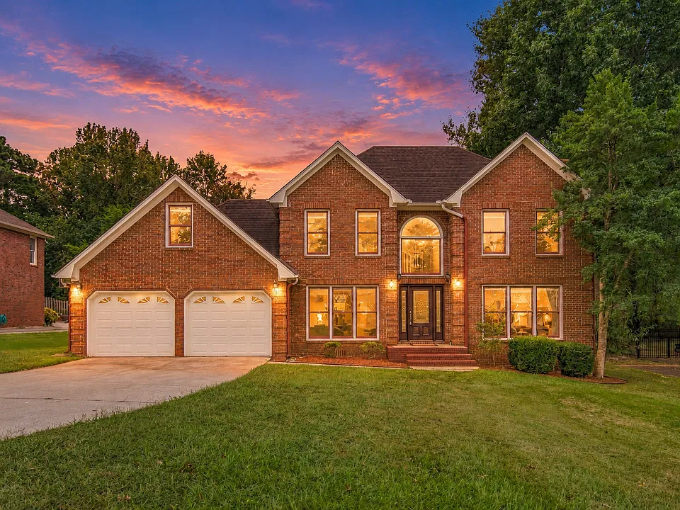 110 Heatherwood Dr