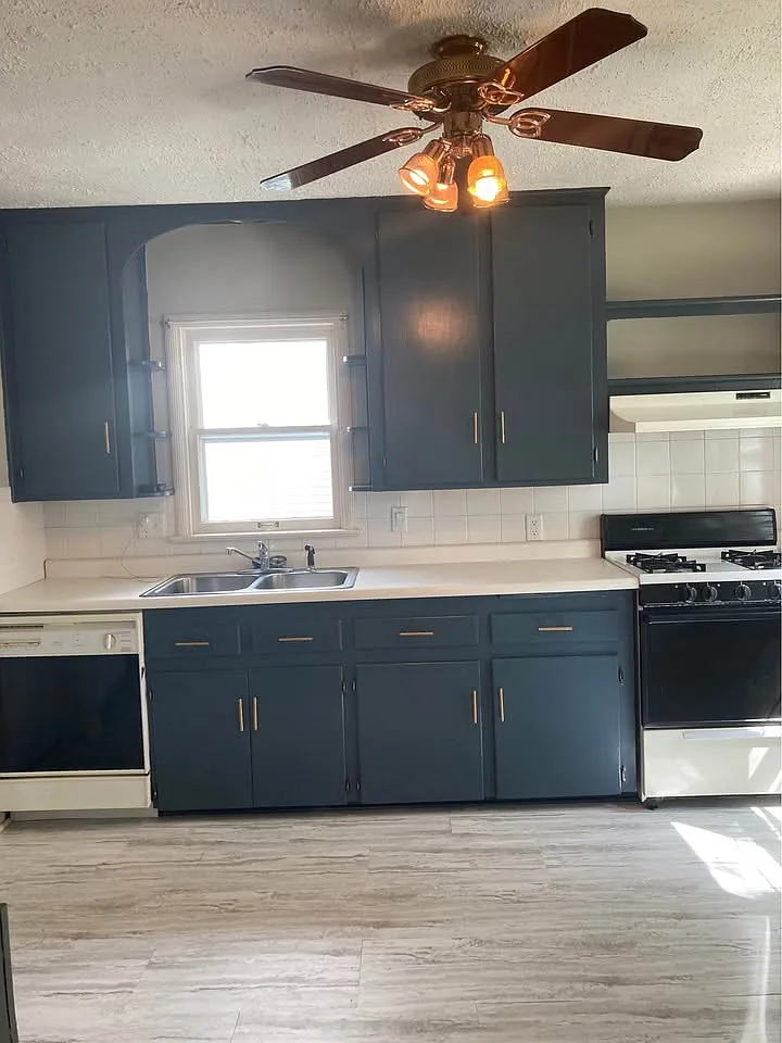 3 bed, 1645 sqft, $1,575 — Photo 2