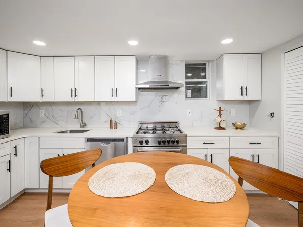 70 Bowers Street image 5 of 35