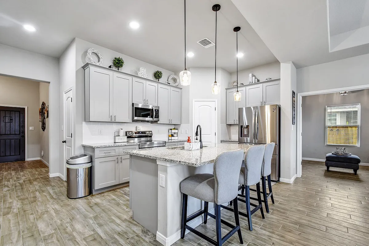 Building Photo - 8509 Utopia Blvd