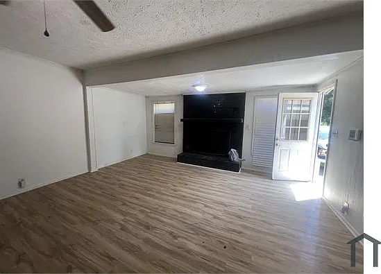 3 bed, 1374 sqft, $995 — Photo 4