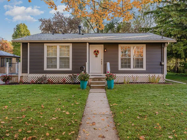 200 W Collins St, Midland, MI 48640