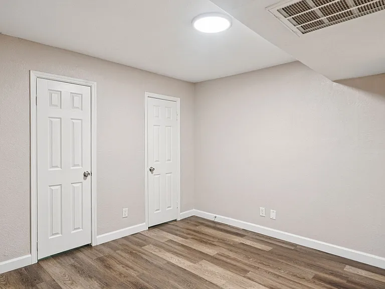 Loft on Louise — Photo 42