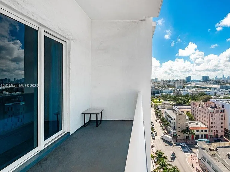 2301 Collins Ave #1629 — Photo 24