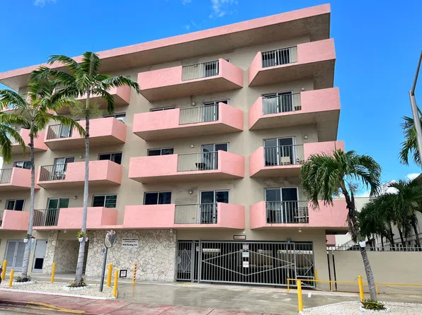 6920 Harding Ave APT 406, Miami Beach, FL 33141