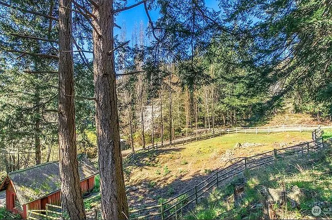 3 bed, 1944 sqft, $3,000 — Photo 4