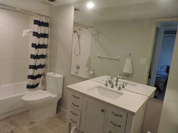 New vant/fauc,floors,toilet,paint