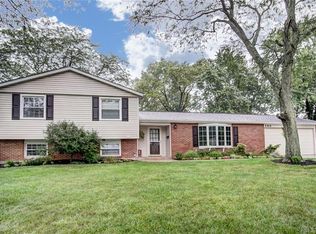 135 Johanna Dr, Dayton, OH 45458