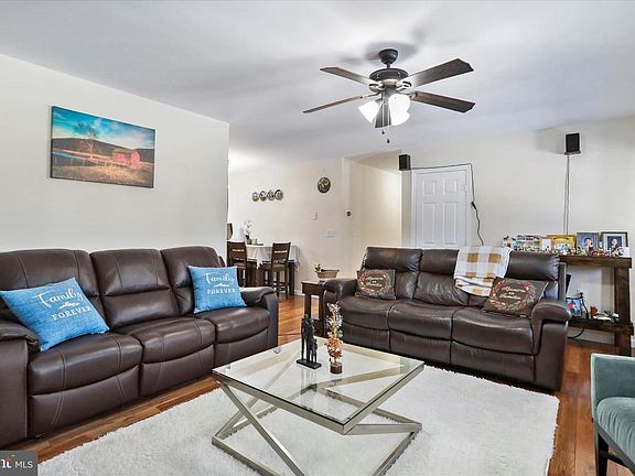 5th image of 300 Park Rd