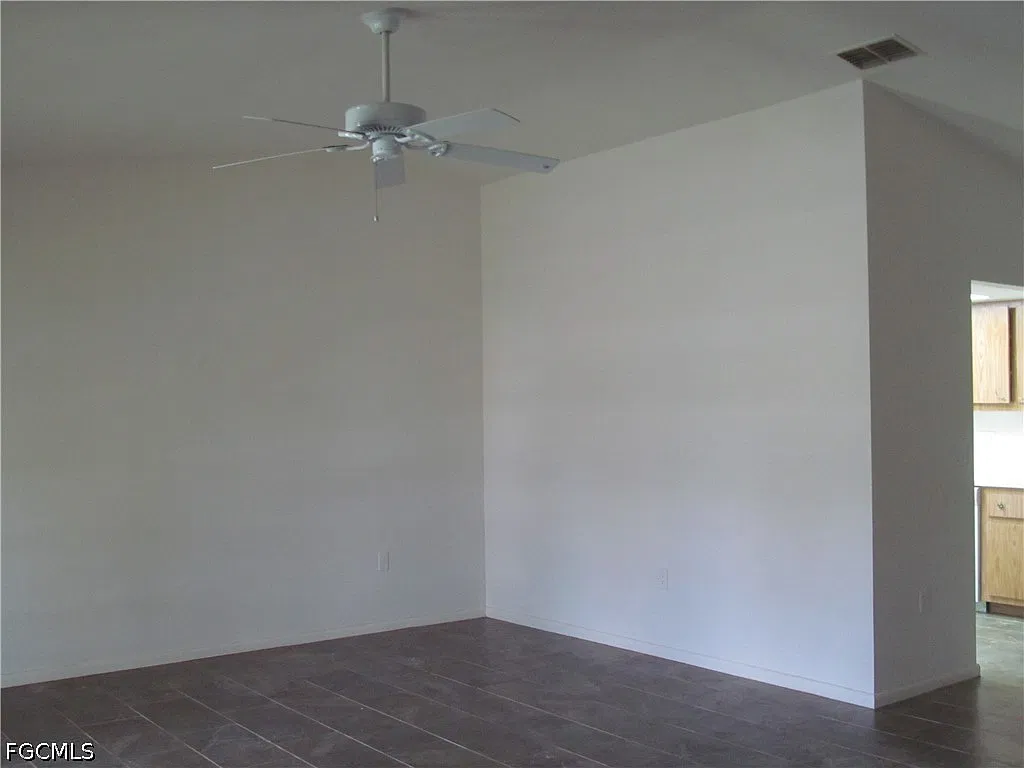 2 bed, 2.0 bath, 1206 sqft, $1,400 — Photo 4
