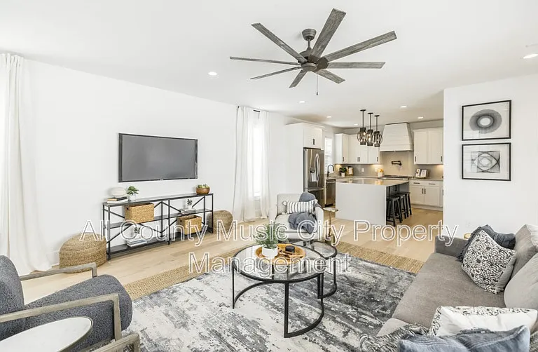507 Summit St — Photo 11