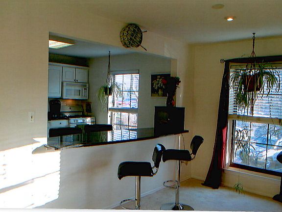 5th image of 181 Long Hill Rd APT 8-10