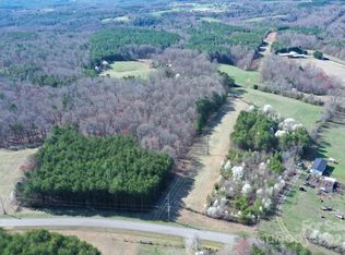 1188 Camp Creek Rd, Hickory, NC 28602