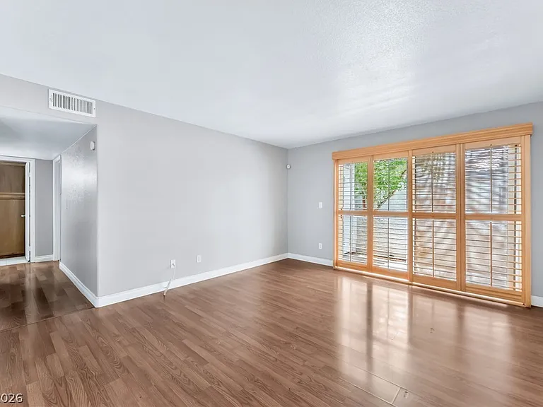 3125 Casey Dr #202 — Photo 3