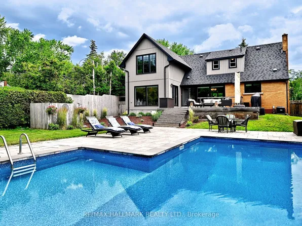 334 Stewart St, Newmarket, ON L3Y 3M6