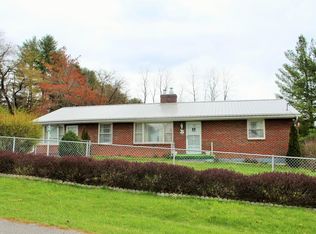 636 Cardinal Dr, Pulaski, VA 24301