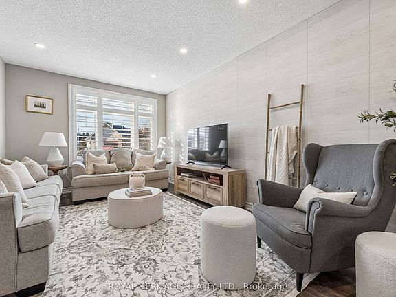 4th image of 54 Streathern Way