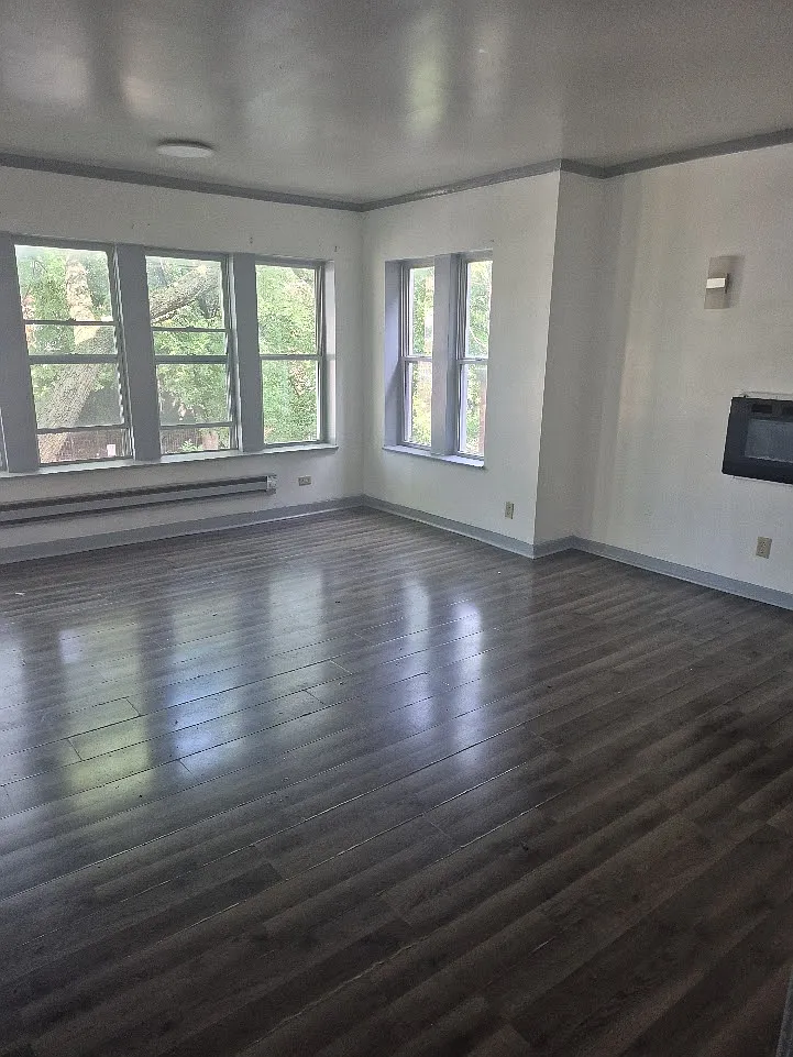 3 bed, 1.5 bath, 950 sqft, $1,525 — Photo 4