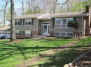 71 Summit Trl, Sparta, NJ 07871
