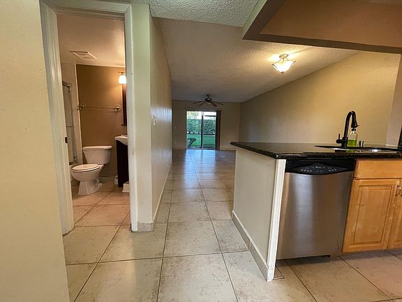 5th image of 773 NW 103rd Ter Floor 1