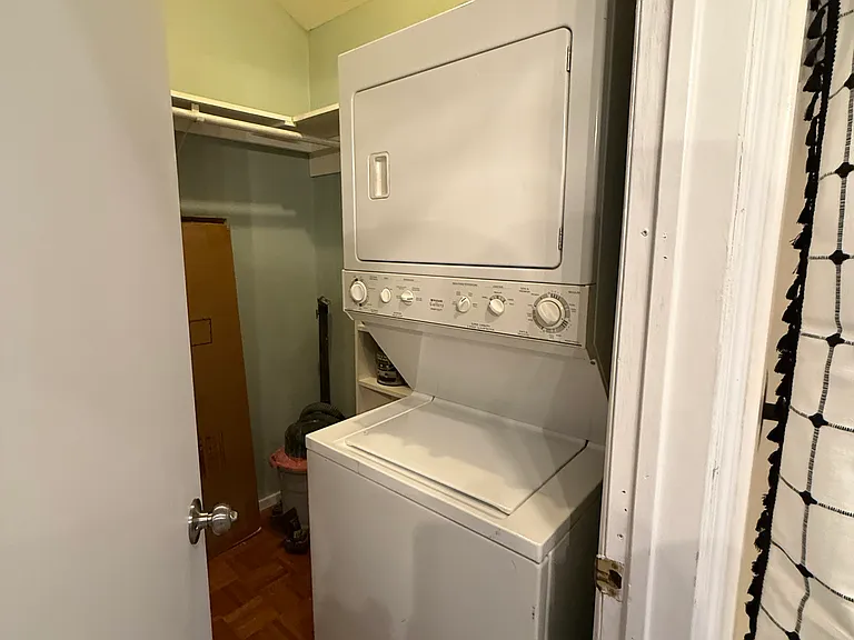 423 W Craig Pl #4 — Photo 9