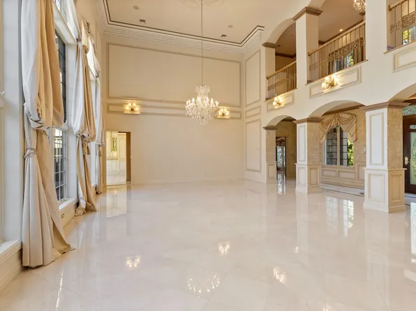 51 Romer Road image 8 of 92