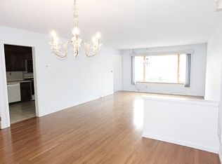 15 Pointview Ter, Bayonne, NJ 07002