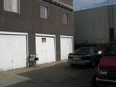 3rd image of 1117 W Martin Luther King Jr Blvd