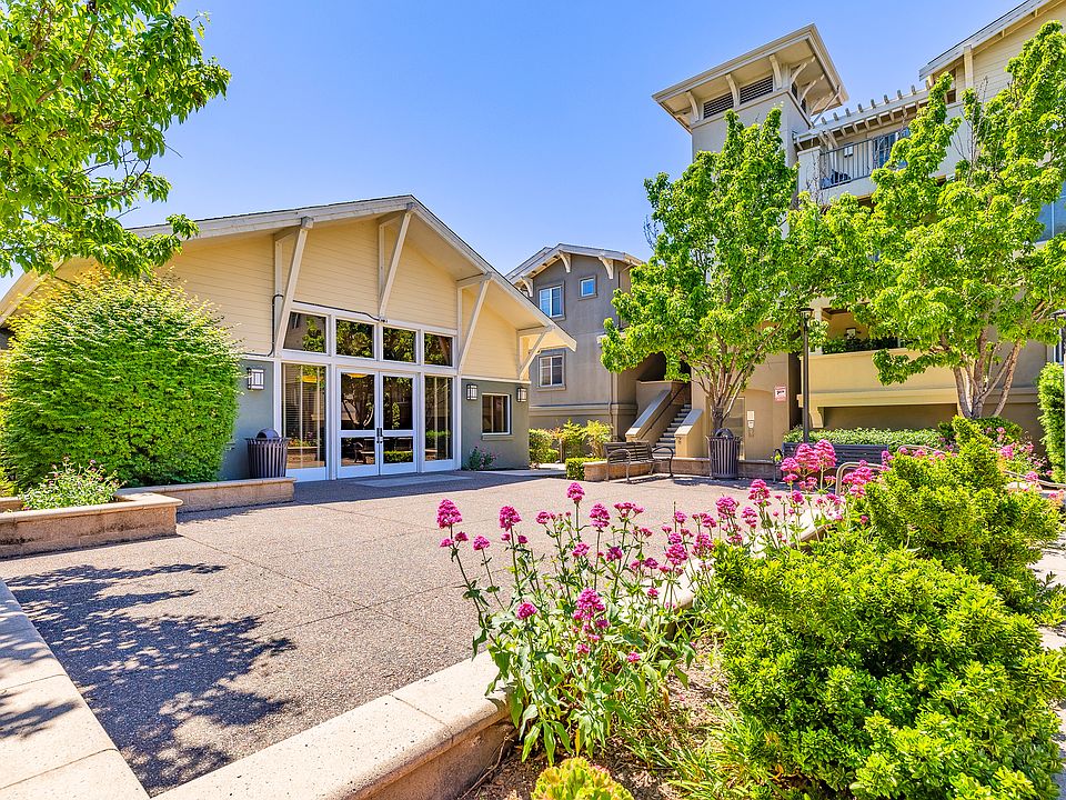 Welcome to beautiful San Clemente Place!