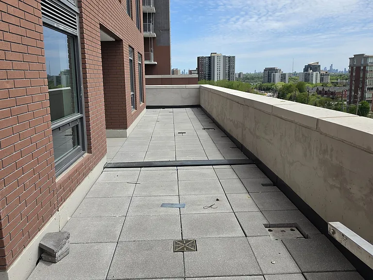 4010 Eglinton Ave W #522 — Photo 21