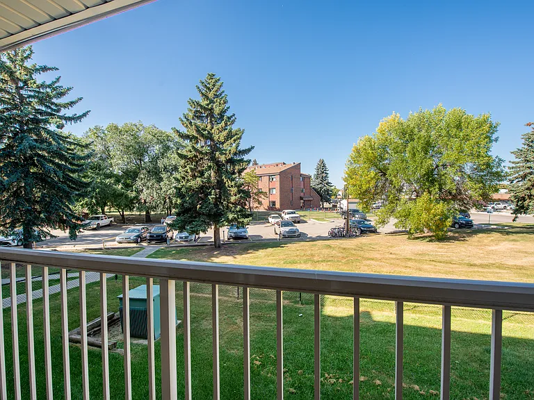 4608 52nd Ave — Photo 38