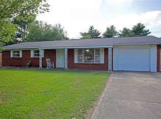 1104 Convair St, Bentonville, AR 72712